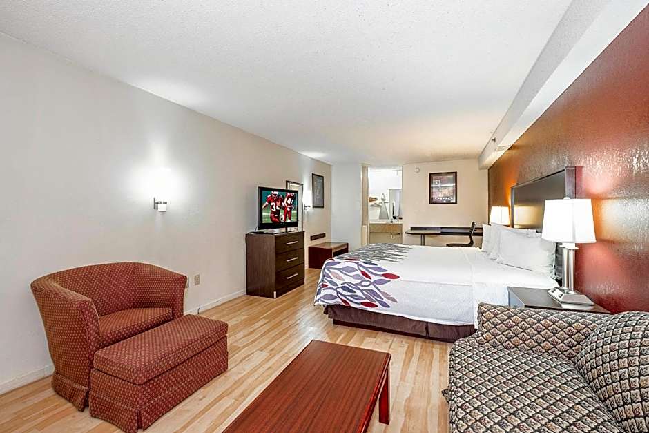 Red Roof Inn & Suites Rome