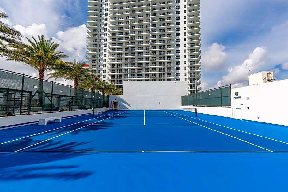 Hyde Beach House Hollywood Private Suites