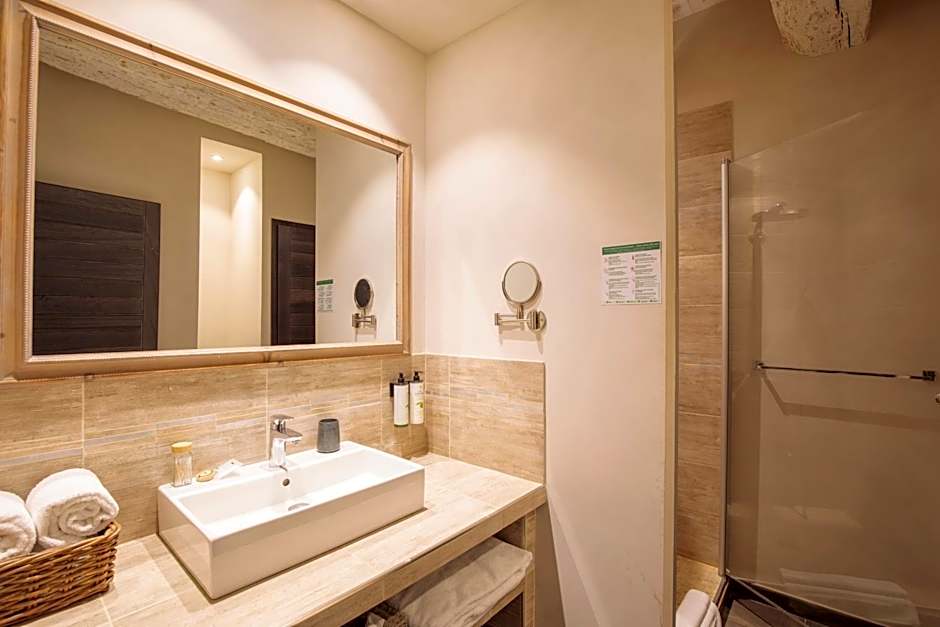 Boutique Hôtel La Villa Montesquieu & sa piscine