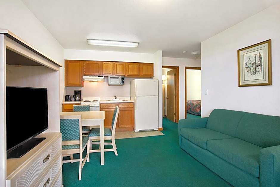 Mariner Inn And Suites