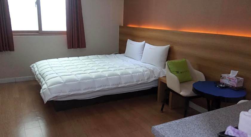 Gyeongju bulgooksa W Drive-in Motel