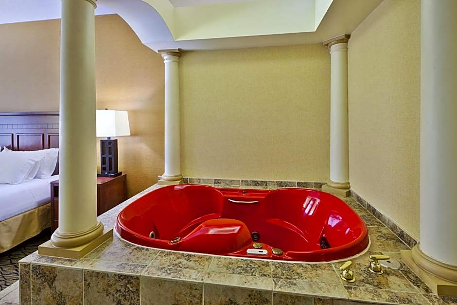 Holiday Inn Express Hotel & Suites - Belleville Area By IHG