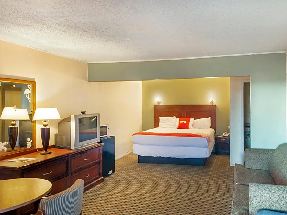 Rest Inn - Extended Stay, I-40 Airport, Wedding & Event Center