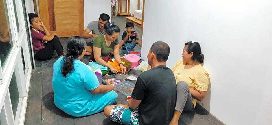 Beu Ceubeh Cottage - Family Room