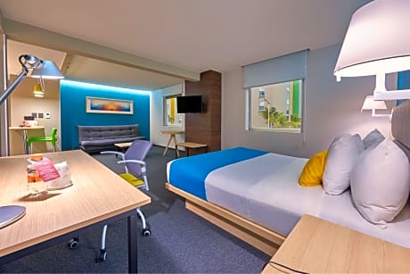 Suite, 1 Queen Bed with Sofa bed (1 Queen Bed and 1 Double Sofa Bed)