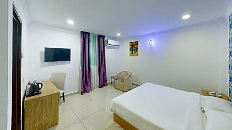 Superior Family Room