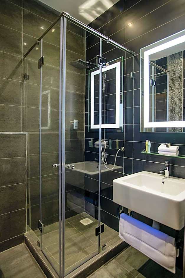 The Landmark Suites Westlands, Nairobi- Next to Westgate Mall