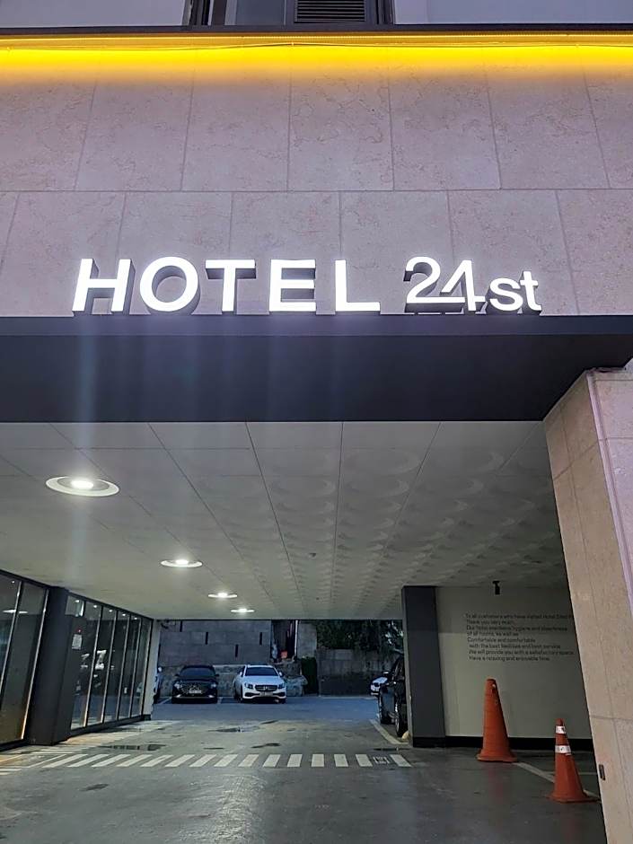 Hotel24ST.UrbanBrown Seosan lakepark