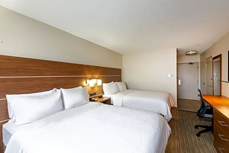 Standard Queen Room with Two Queen Beds