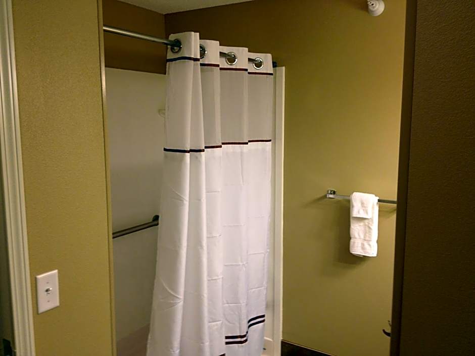 Grandstay Hotel Suites Glenwood