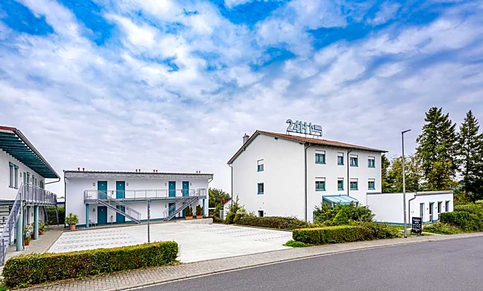 Hotel Am Wiesenweg l 24h check-in