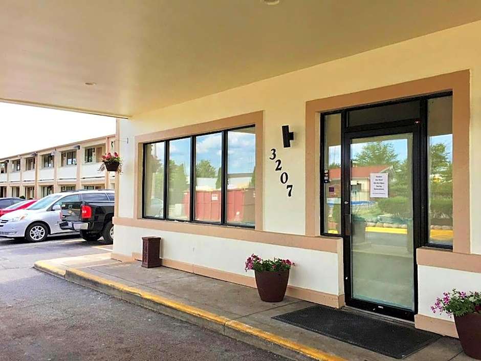 Red Carpet Inn North Chicago