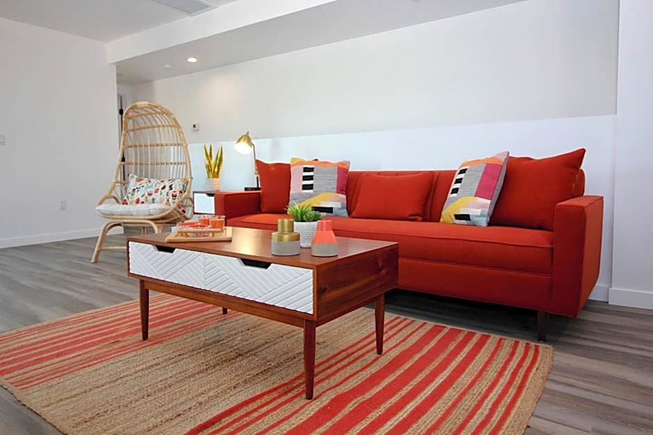 Los Angeles 3BR Villa Suites with Free Parking