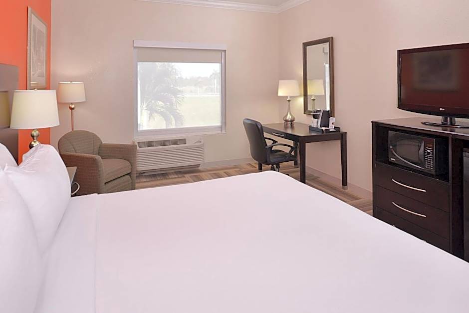 Holiday Inn Express Hotel & Suites Florida City-Gateway To Keys By IHG