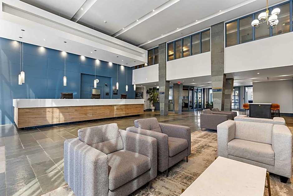 Sandman Hotel & Suites Calgary West