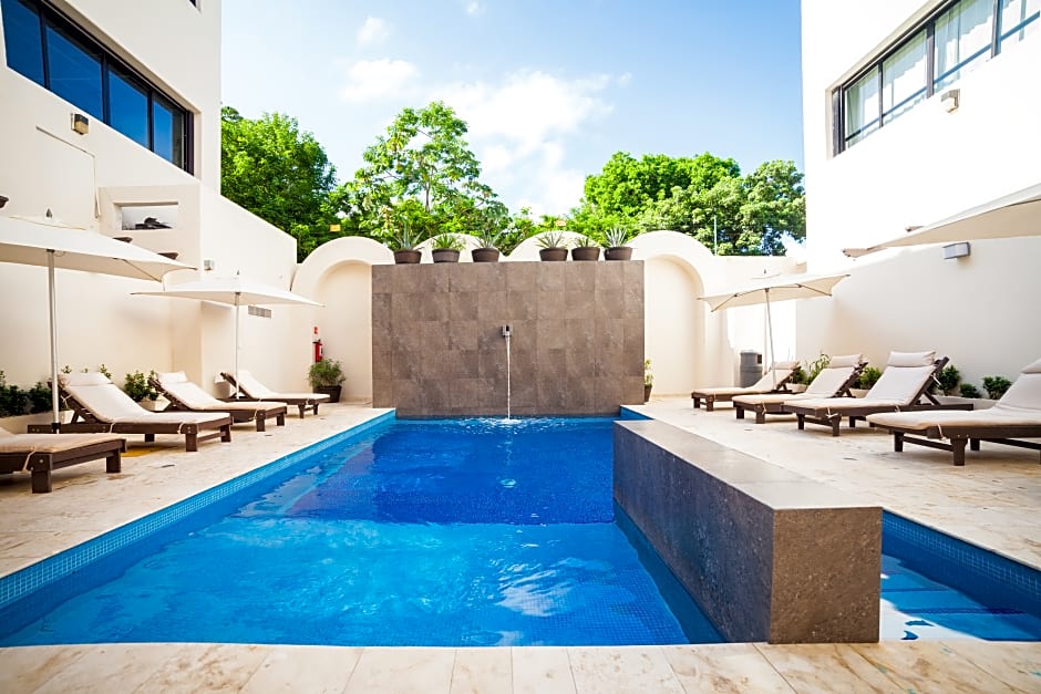 Aspira Hotel & Beach Club