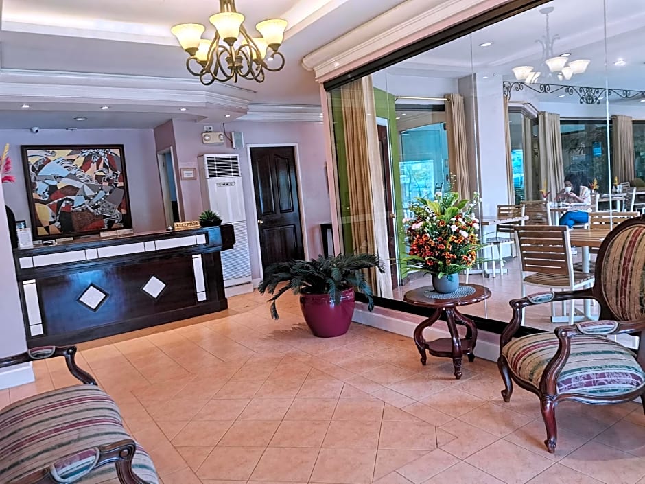 Casa Leticia Business Inn