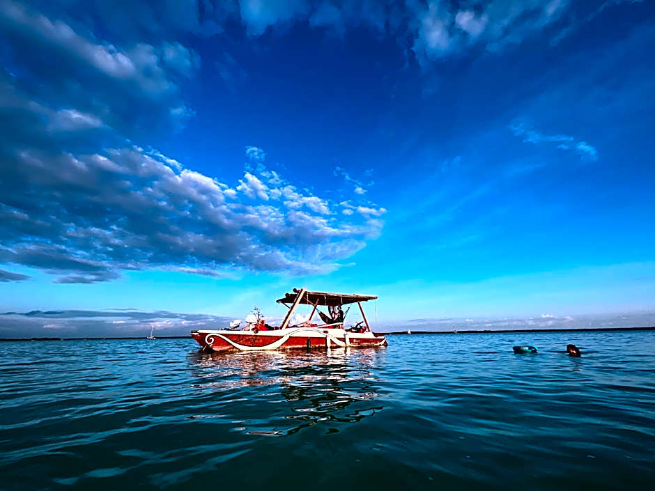 Villa Santuario Lake front Oasis