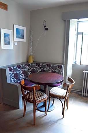 Two-Bedroom Apartment (2 Adults + 2 Children)