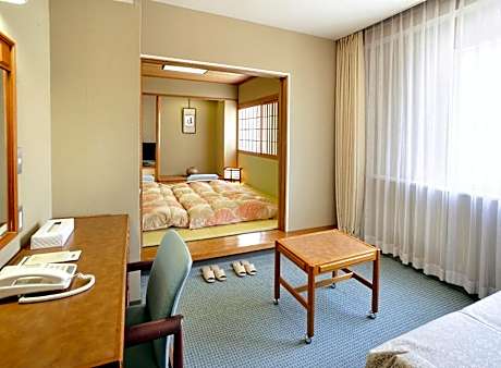 Triple Room with Tatami Area