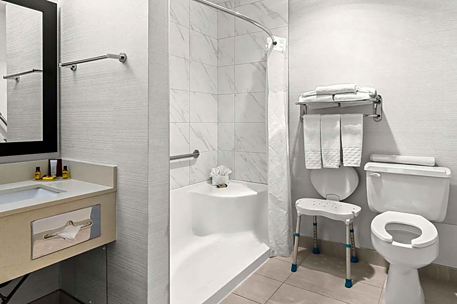 Best Western Plus Langley Inn