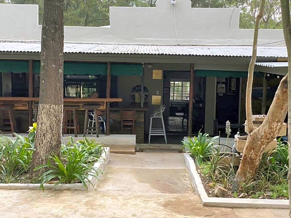 La Moor Country Venue & Eatery