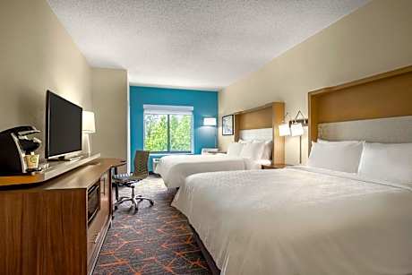 Standard Room with Two Queen Beds