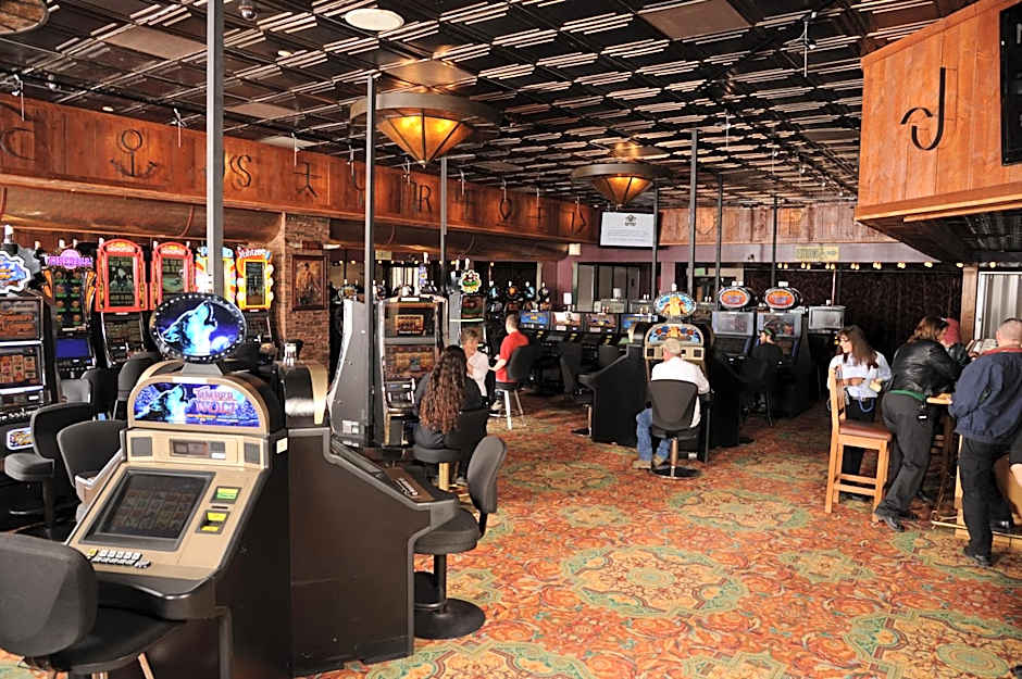 Ramada by Wyndham Elko Hotel at Stockmen's Casino