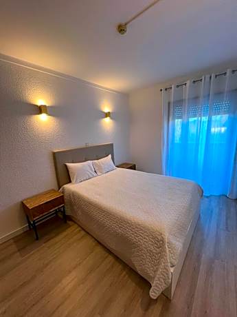 Two-Bedroom Apartment (5 Adults)