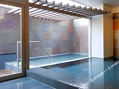 Hotel Crest Ibaraki