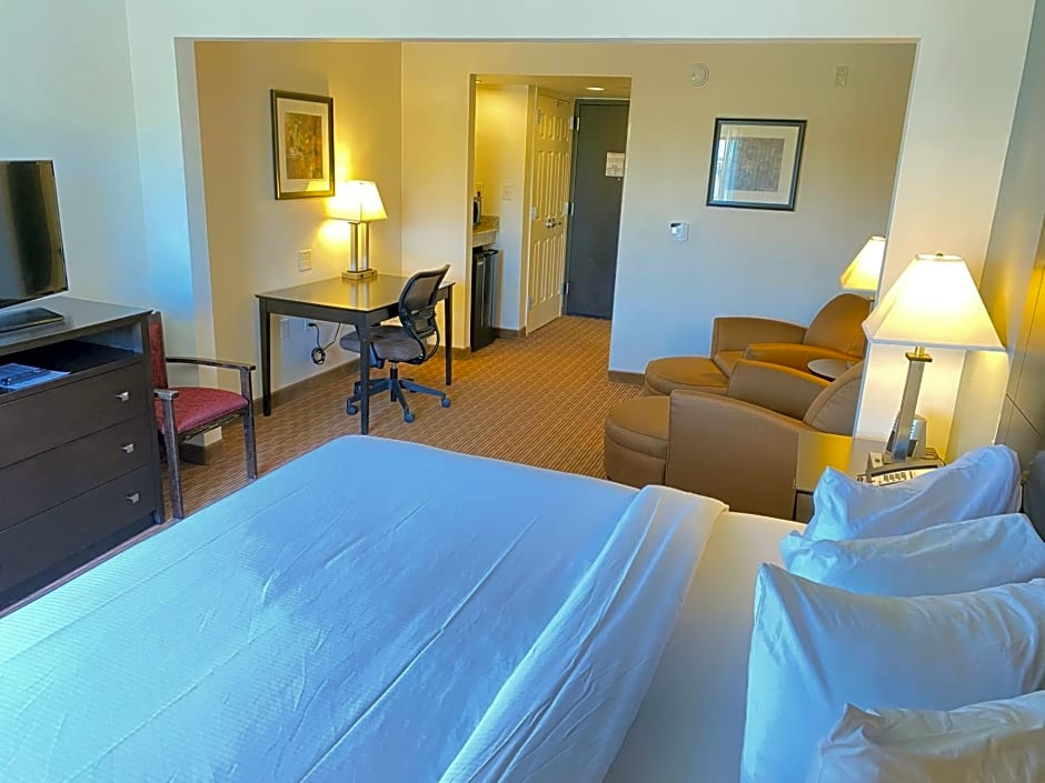 Wingate by Wyndham State Arena Raleigh/Cary Hotel