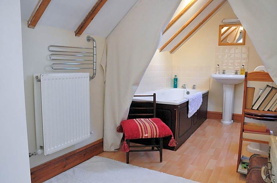 Little Tidebrook Farm