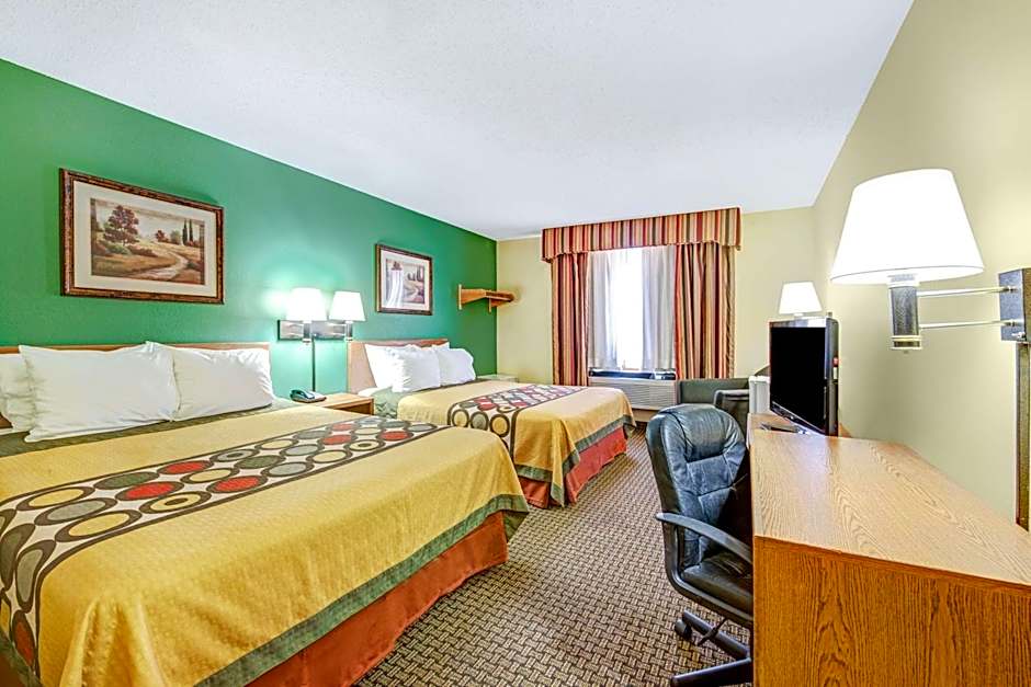 Photo 1 of 6 of 2 Queen Beds