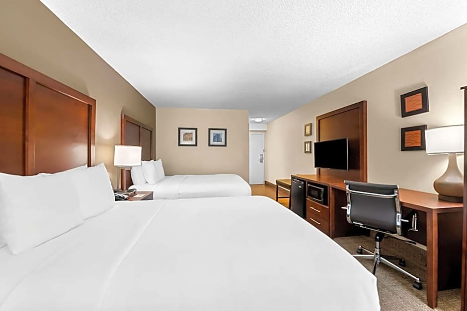 Comfort Inn & Suites Durham near Duke University