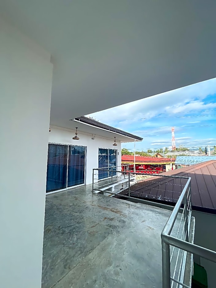 Sunset Paradise Moalboal