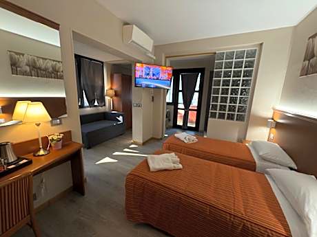 Superior Apartment with City View