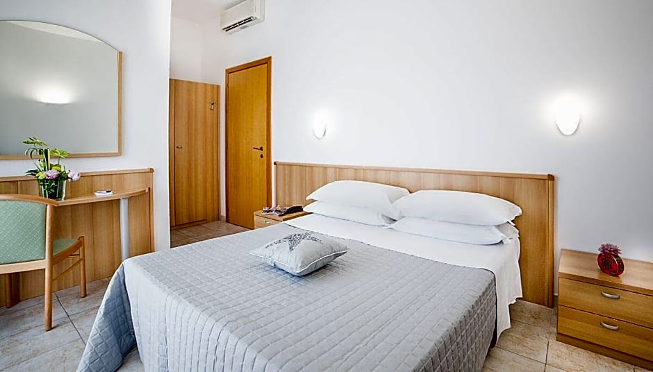 Adria Beach Hotel