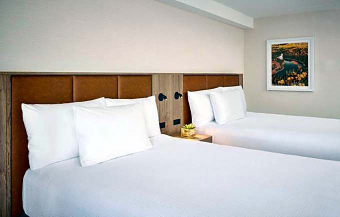 Valhalla Hotel & Conference Centre