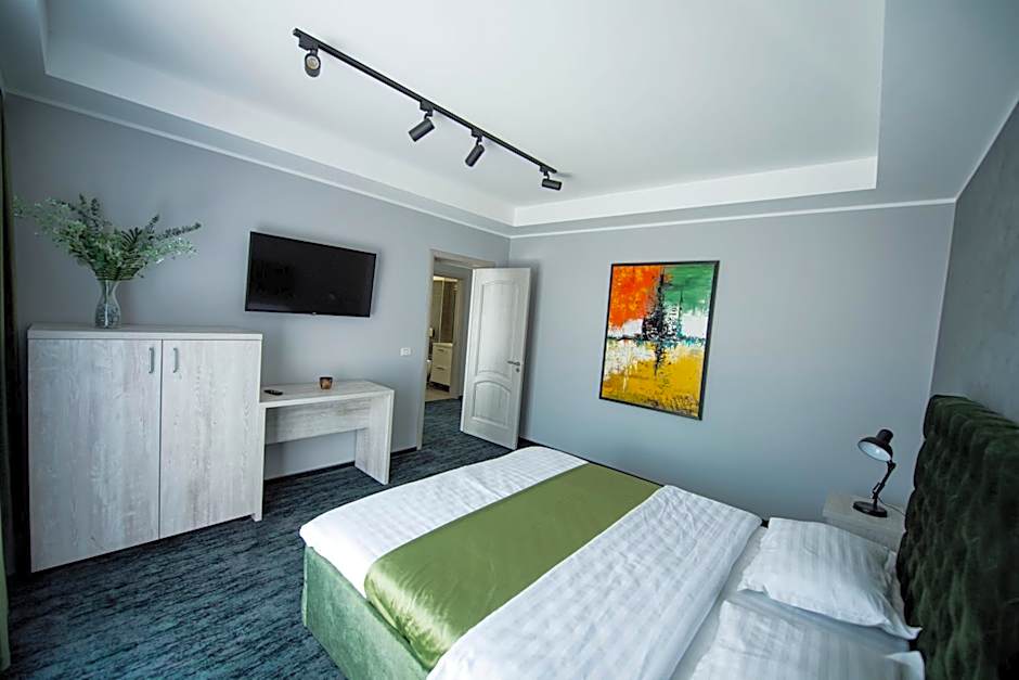 Photo 1 of 4 of Double Room