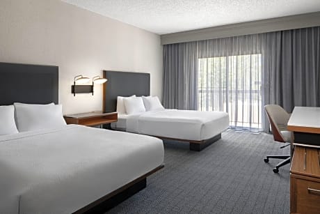 Guest Room, Two Queen Beds