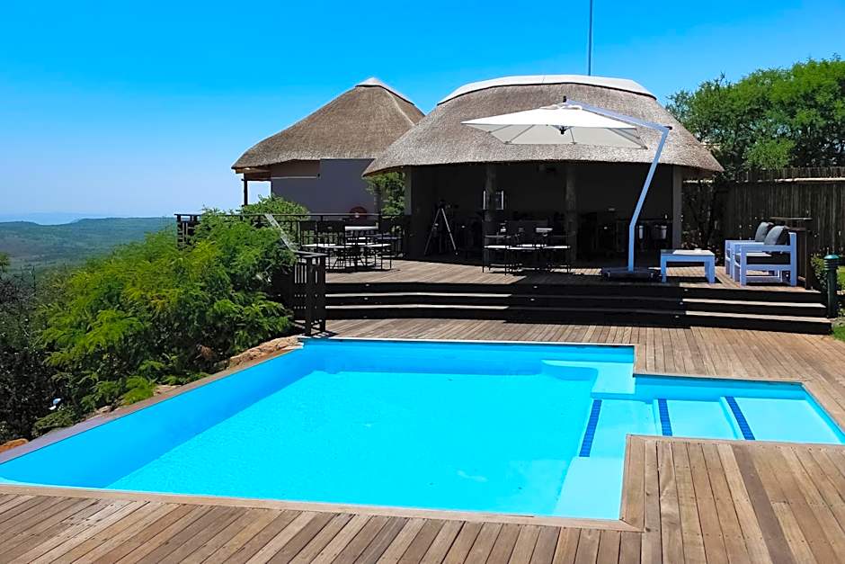 Umzolozolo Private Safari Lodge & Spa