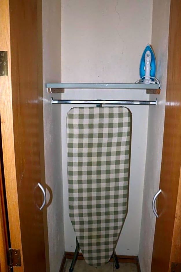 Cypres Hotel & Suites