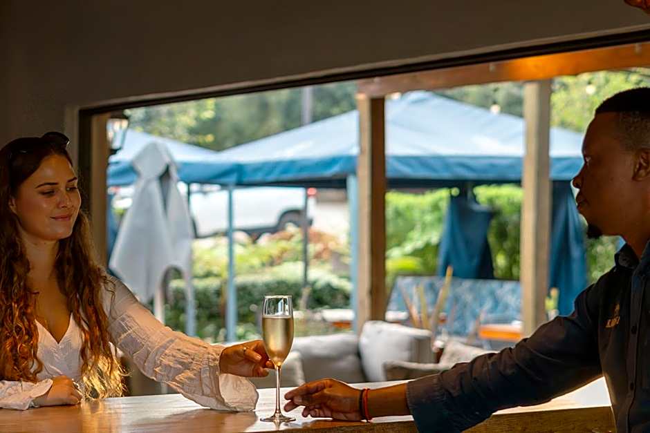 Casterbridge Hollow Boutique Hotel