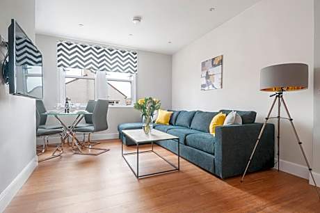 Dalkeith Three Bed Two Bath Apartment