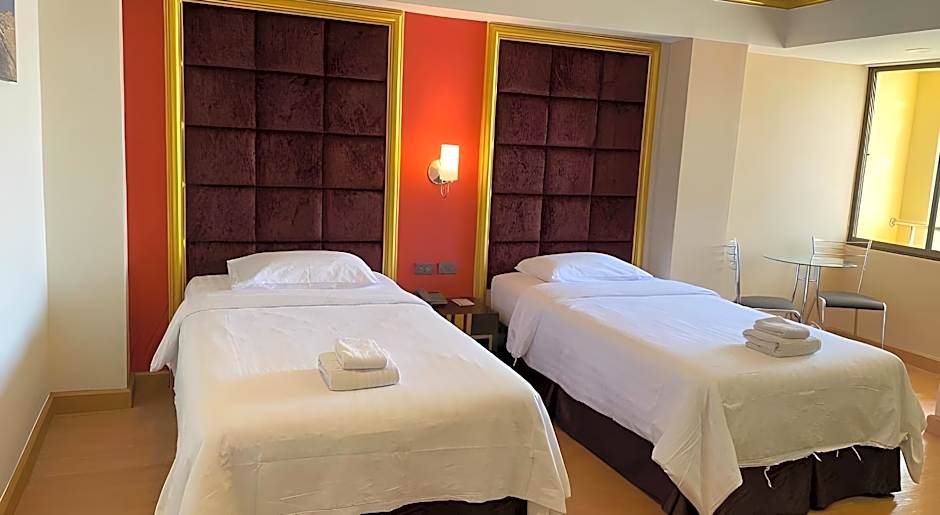 Grand Pink Hotel Hatyai