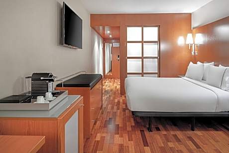 Superior Room, 1 King Bed