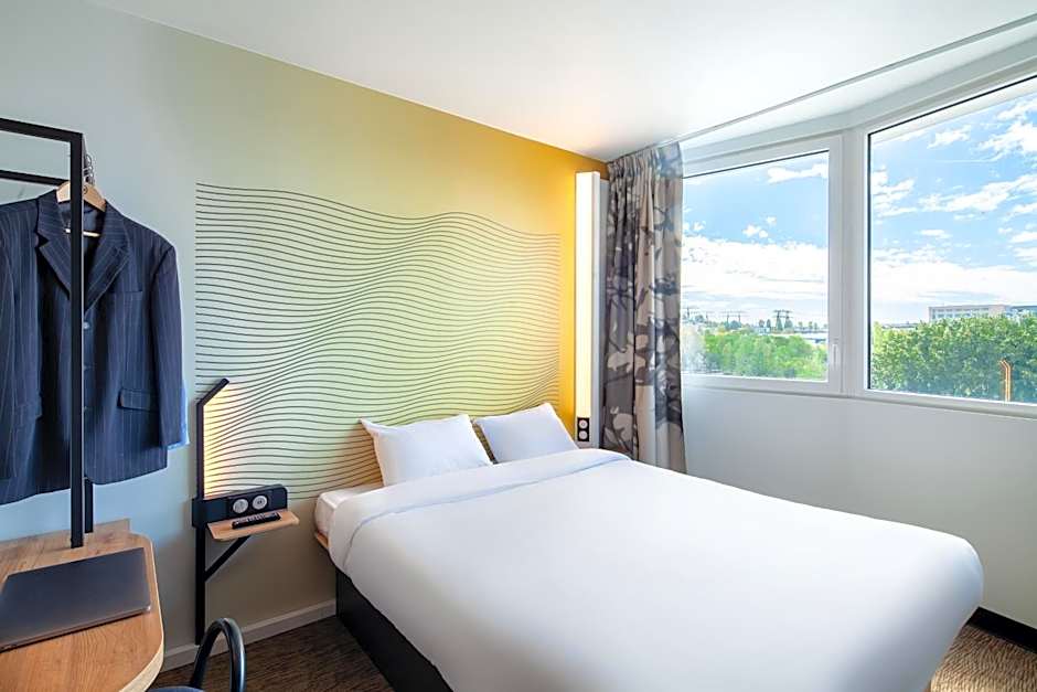 B&B HOTEL Massy Gare TGV