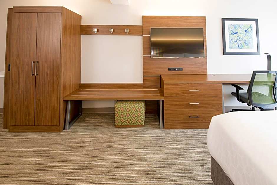 Holiday Inn Express Atlanta-Stone Mountain By IHG