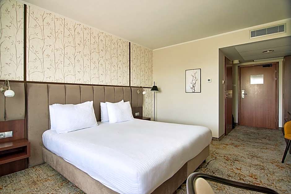 Metropolo by Golden Tulip Krakow
