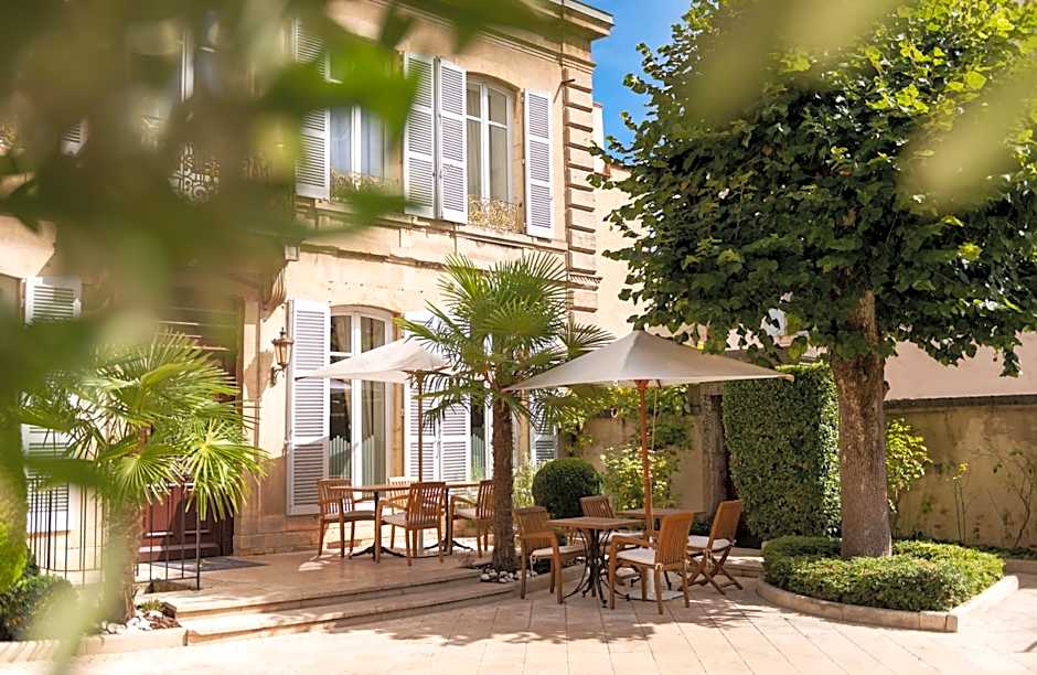 L Hotel de Beaune